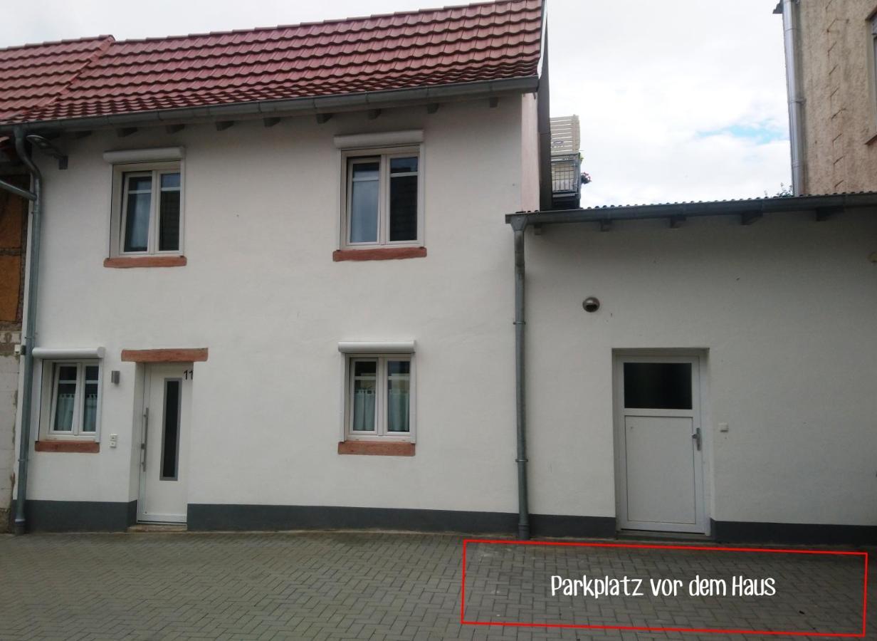 Das Mini-Haus Im Herzen Grossostheims Buitenkant foto